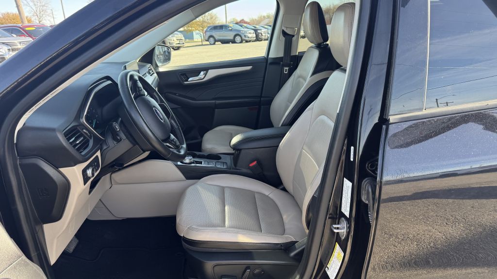 2021 Ford Escape Image 21