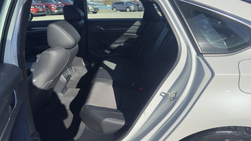 2022 Honda Accord Image 19
