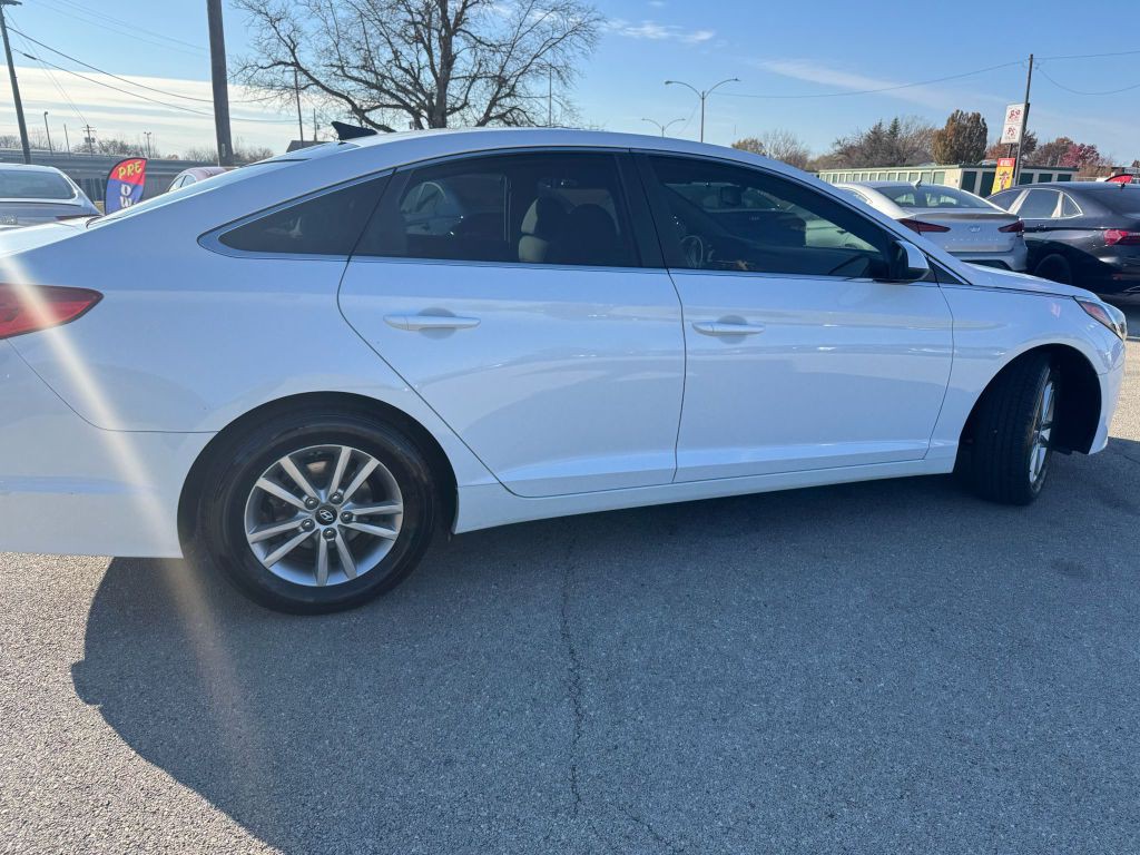 2017 Hyundai Sonata Image 8