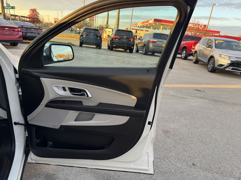 2015 Chevrolet Equinox Image 14