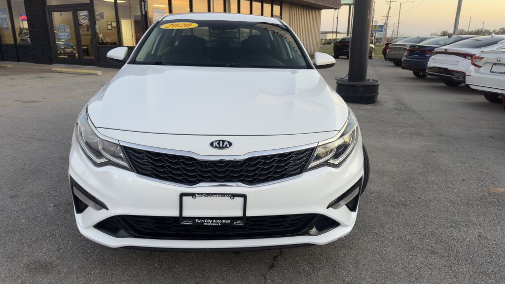 2020 Kia Optima Image 2