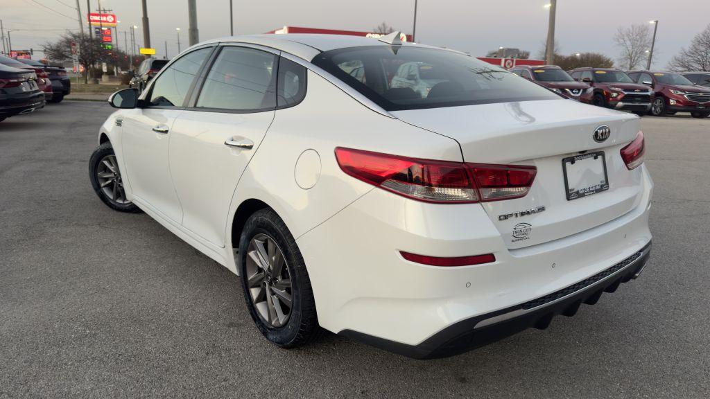 2020 Kia Optima Image 5