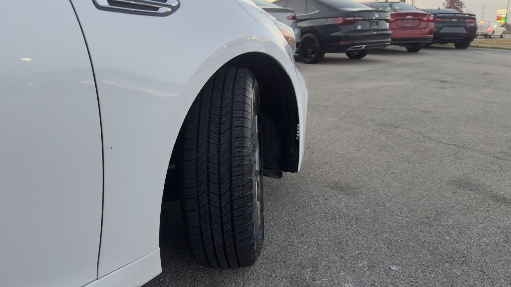 2020 Kia Optima Image 10