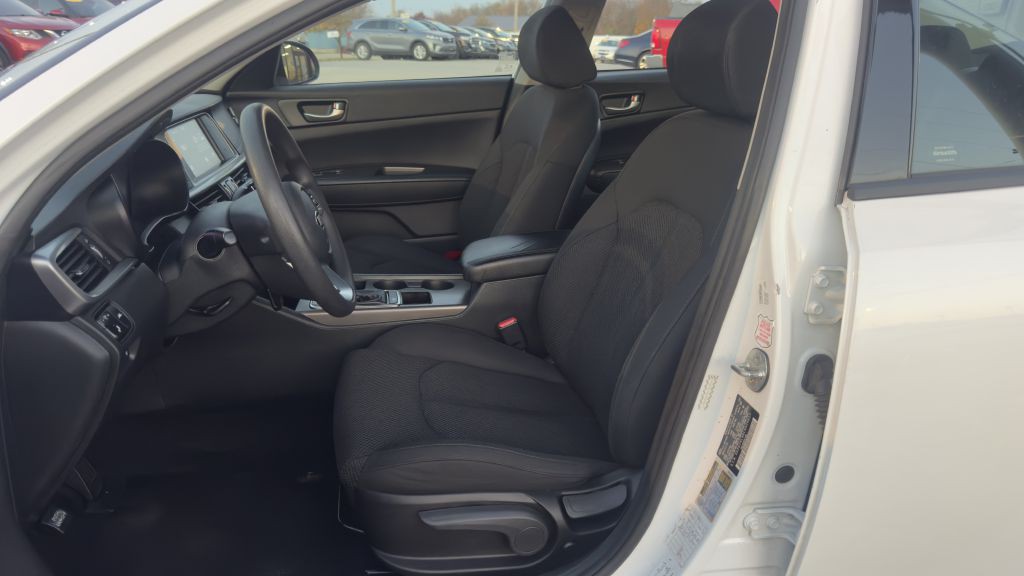 2020 Kia Optima Image 20