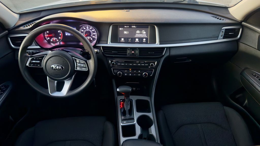 2020 Kia Optima Image 27