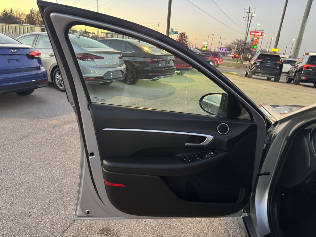 2021 Hyundai Sonata Image 24