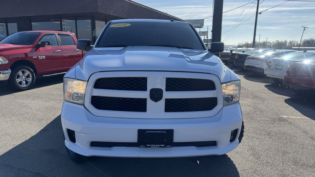 2016 RAM 1500 Image 2
