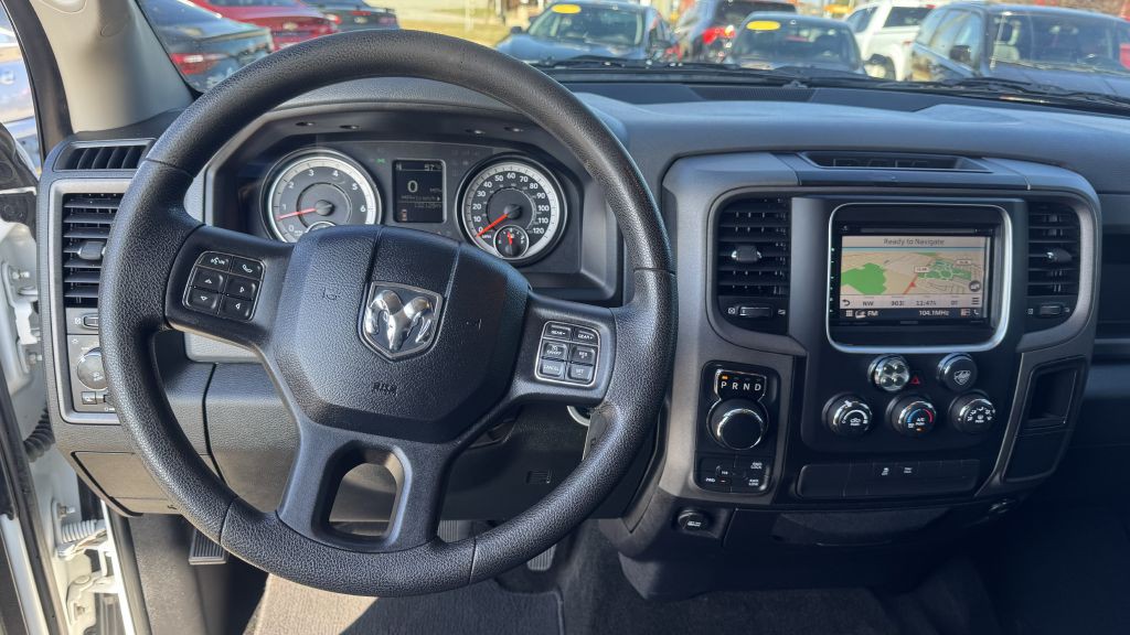 2016 RAM 1500 Image 16