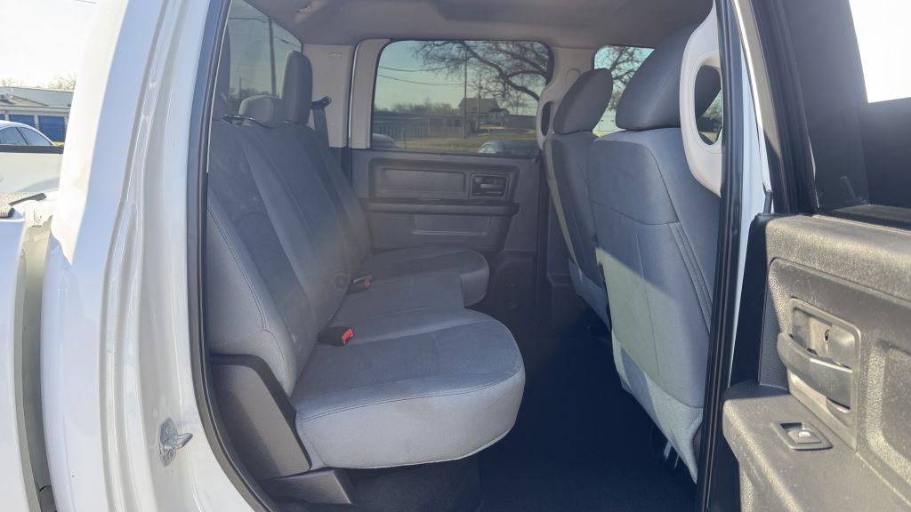 2016 RAM 1500 Image 24