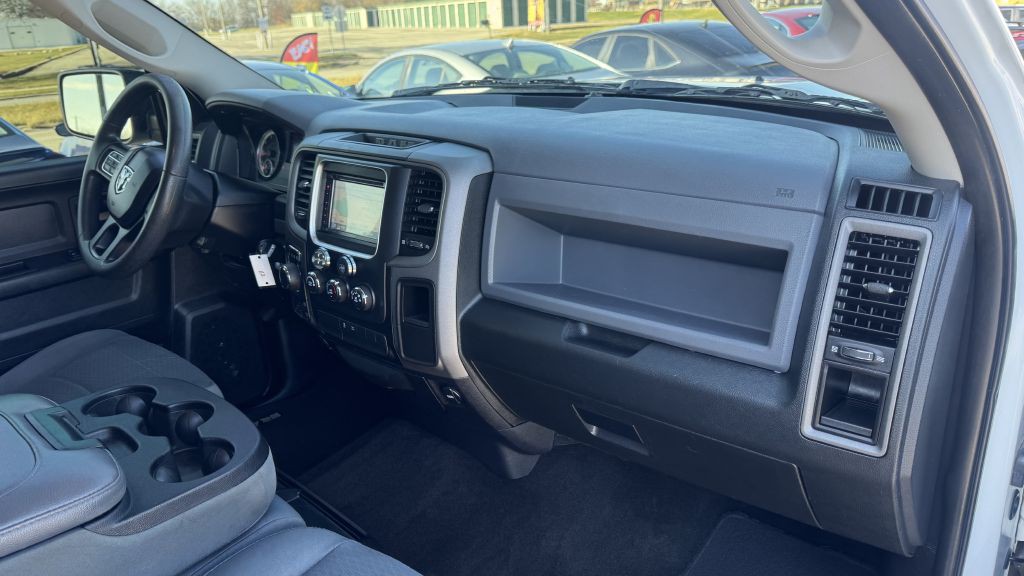 2016 RAM 1500 Image 26