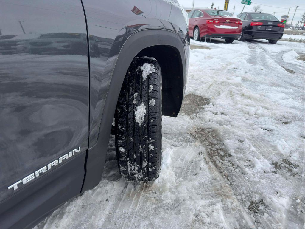 2018 GMC Terrain Image 9