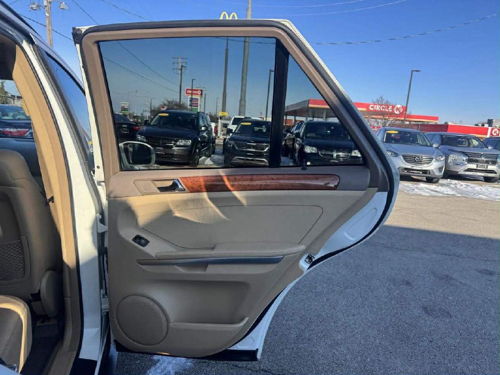 2008 Mercedes-Benz M-Class Image 16