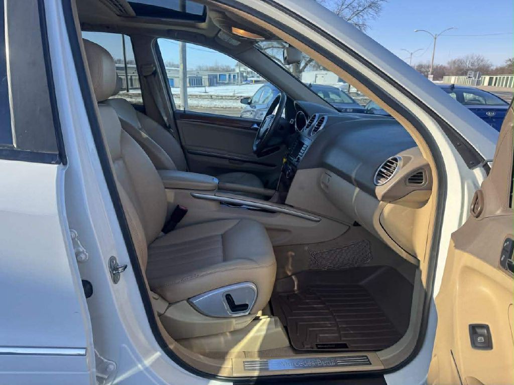 2008 Mercedes-Benz M-Class Image 19