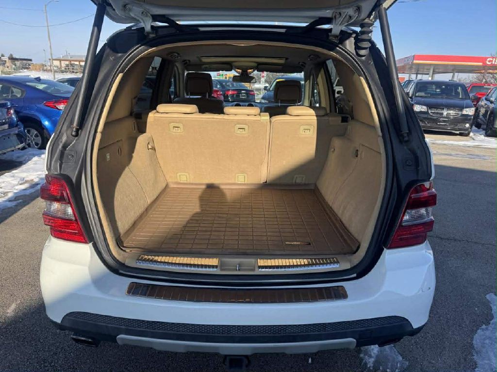 2008 Mercedes-Benz M-Class Image 21