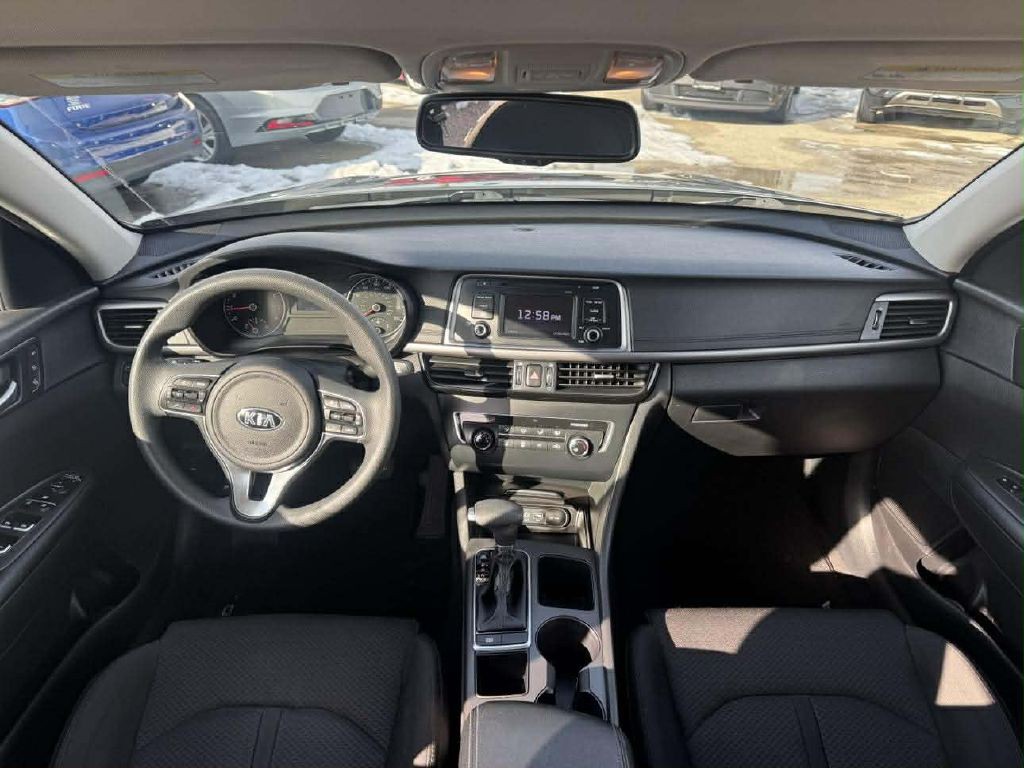 2016 Kia Optima Image 18