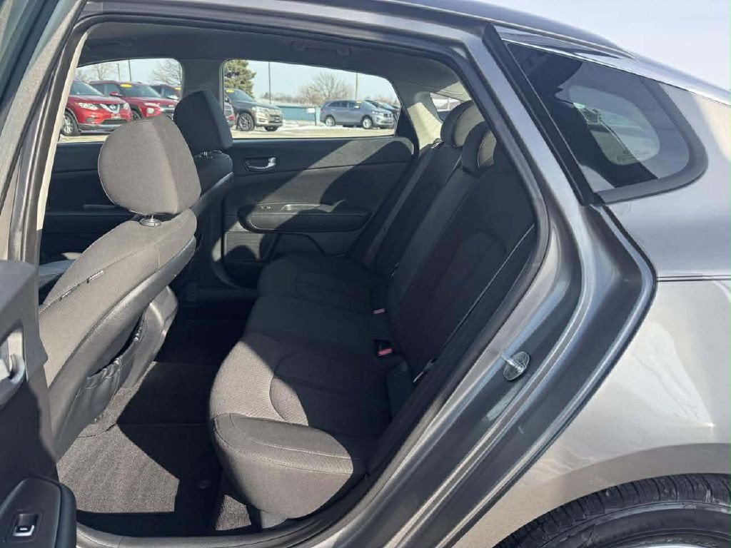 2016 Kia Optima Image 22