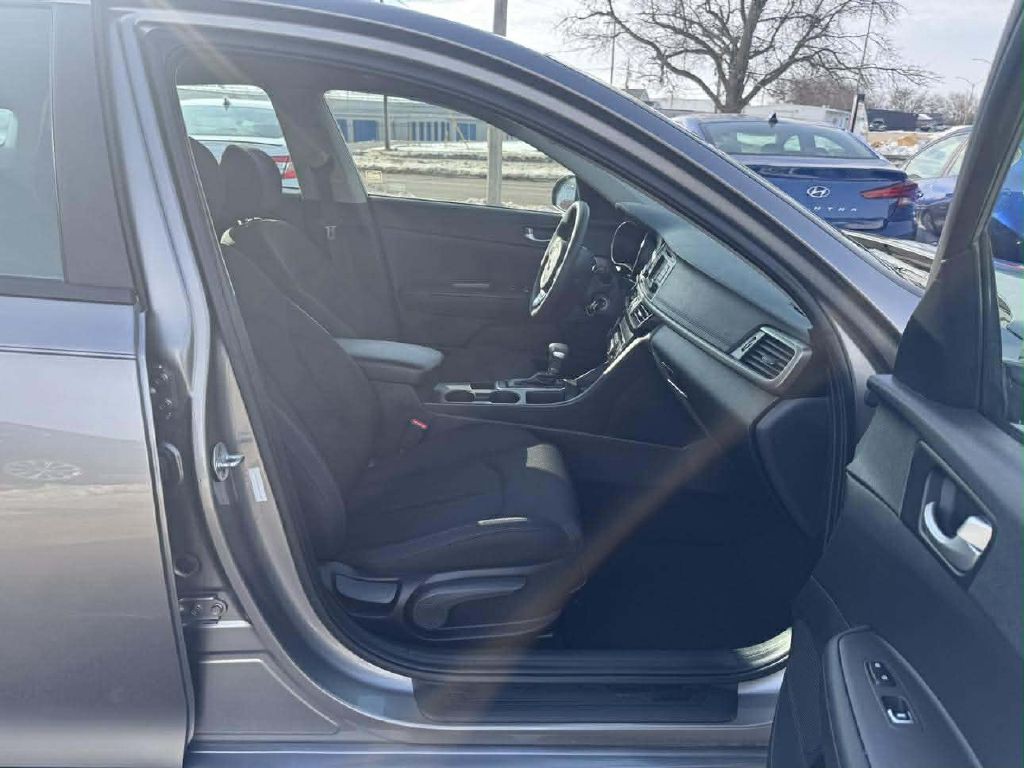 2016 Kia Optima Image 26