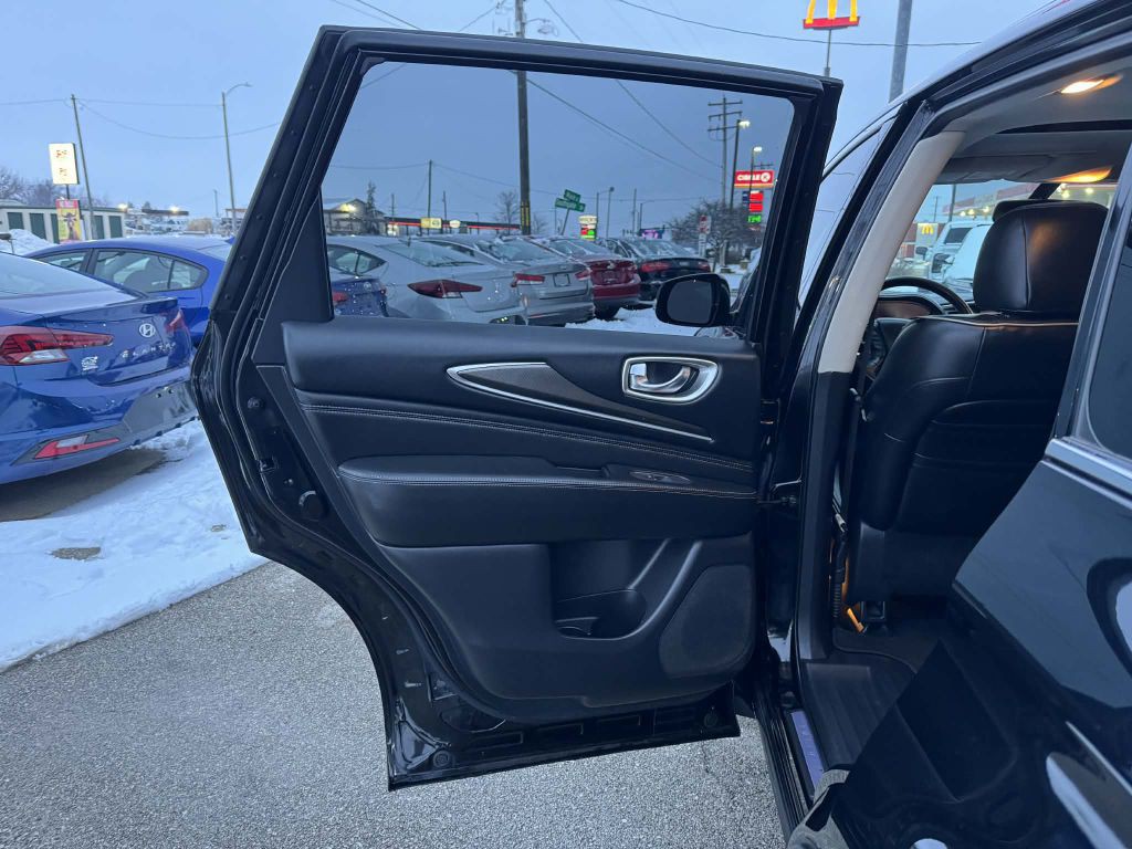 2018 INFINITI QX60 Image 17