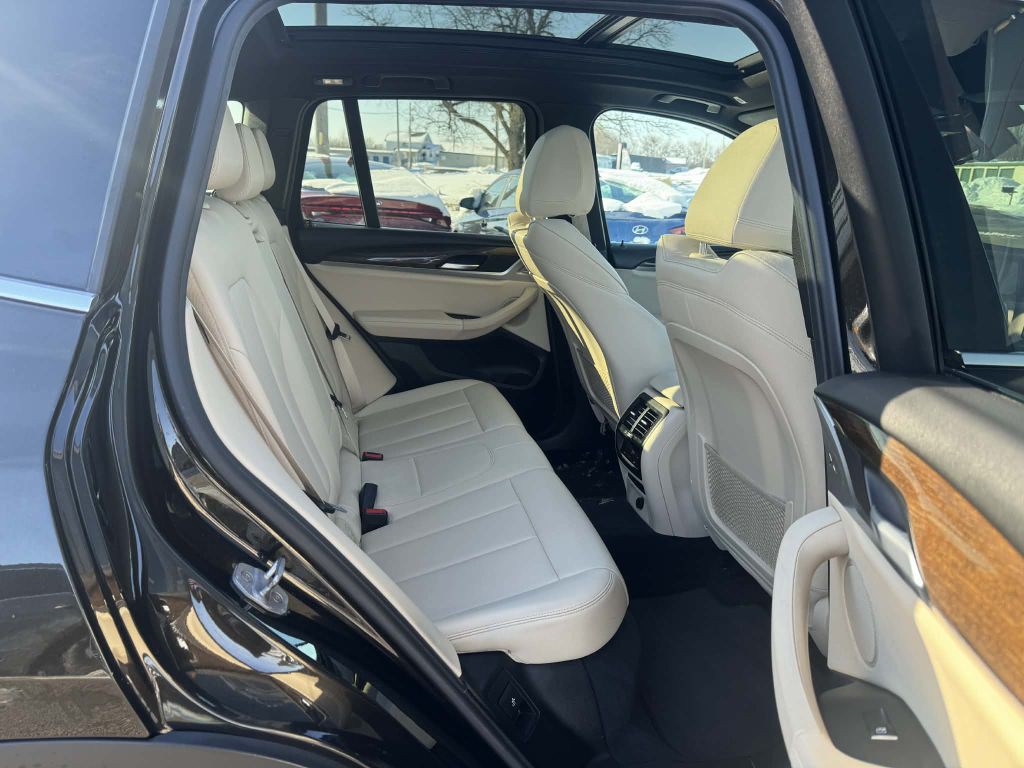 2018 BMW X3 Image 15