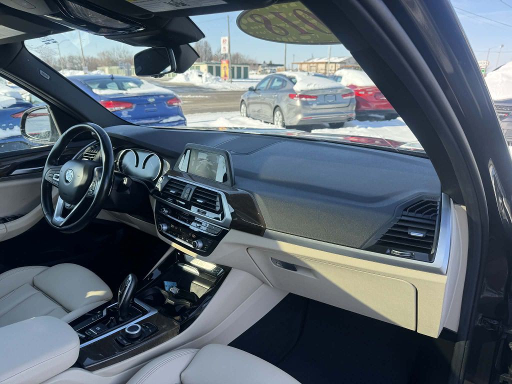 2018 BMW X3 Image 25