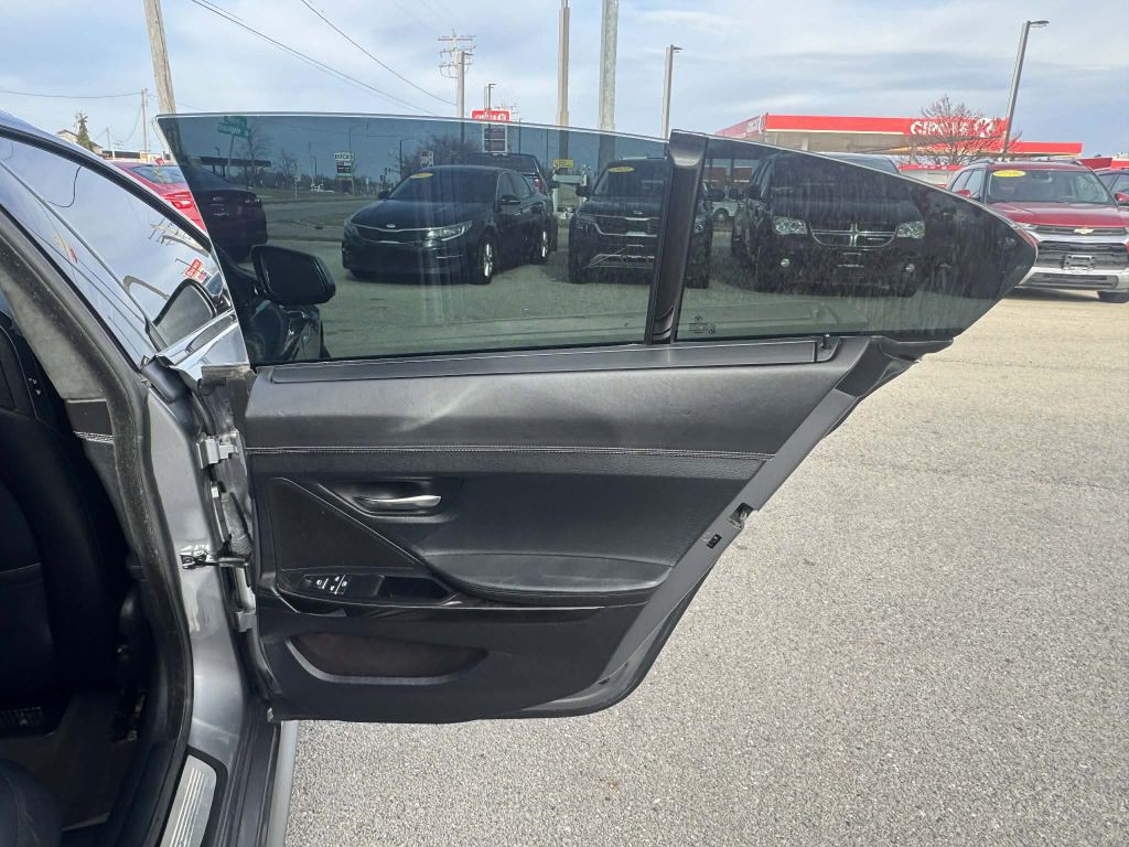 2015 BMW 6 Series Image 23