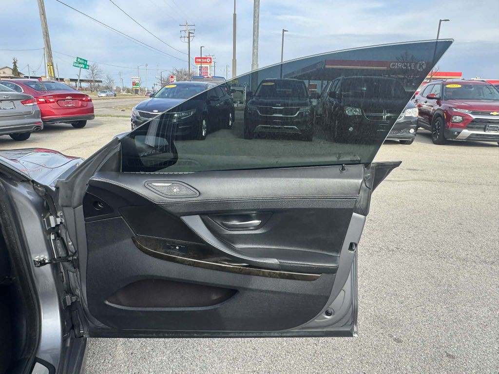 2015 BMW 6 Series Image 25