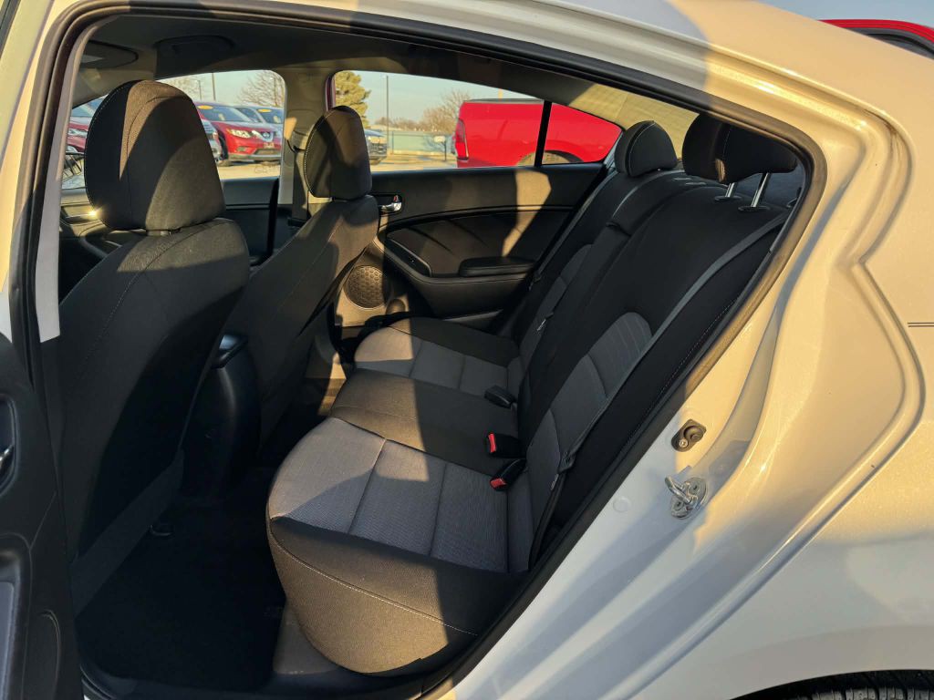 2015 Kia Forte Image 21