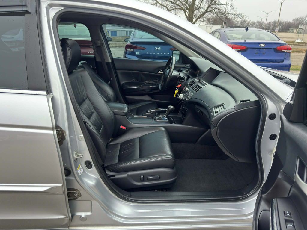 2008 Honda Accord Image 28