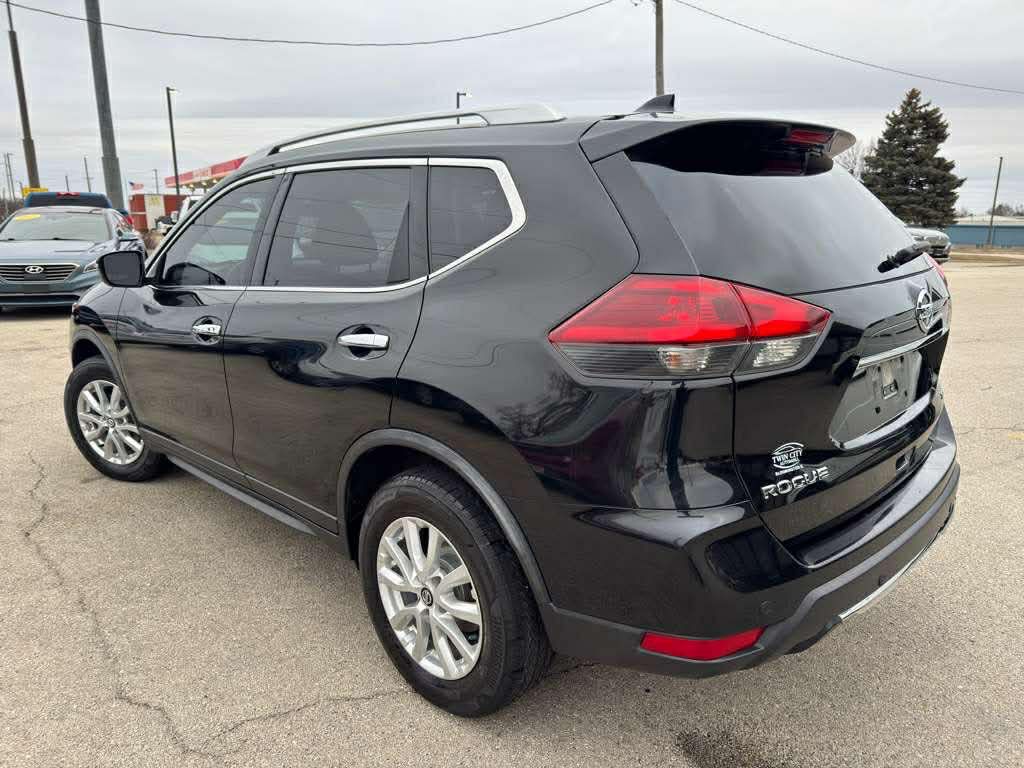 2020 Nissan Rogue Image 6