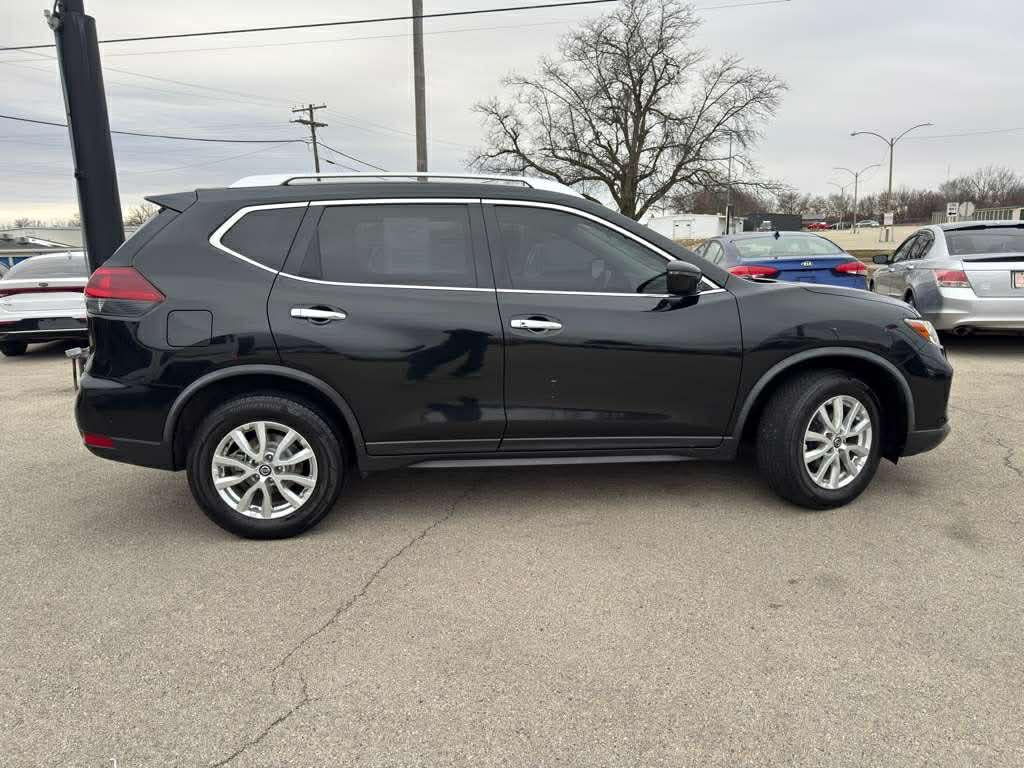 2020 Nissan Rogue Image 9