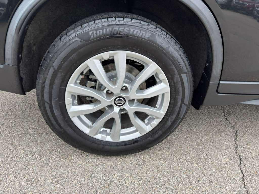 2020 Nissan Rogue Image 11