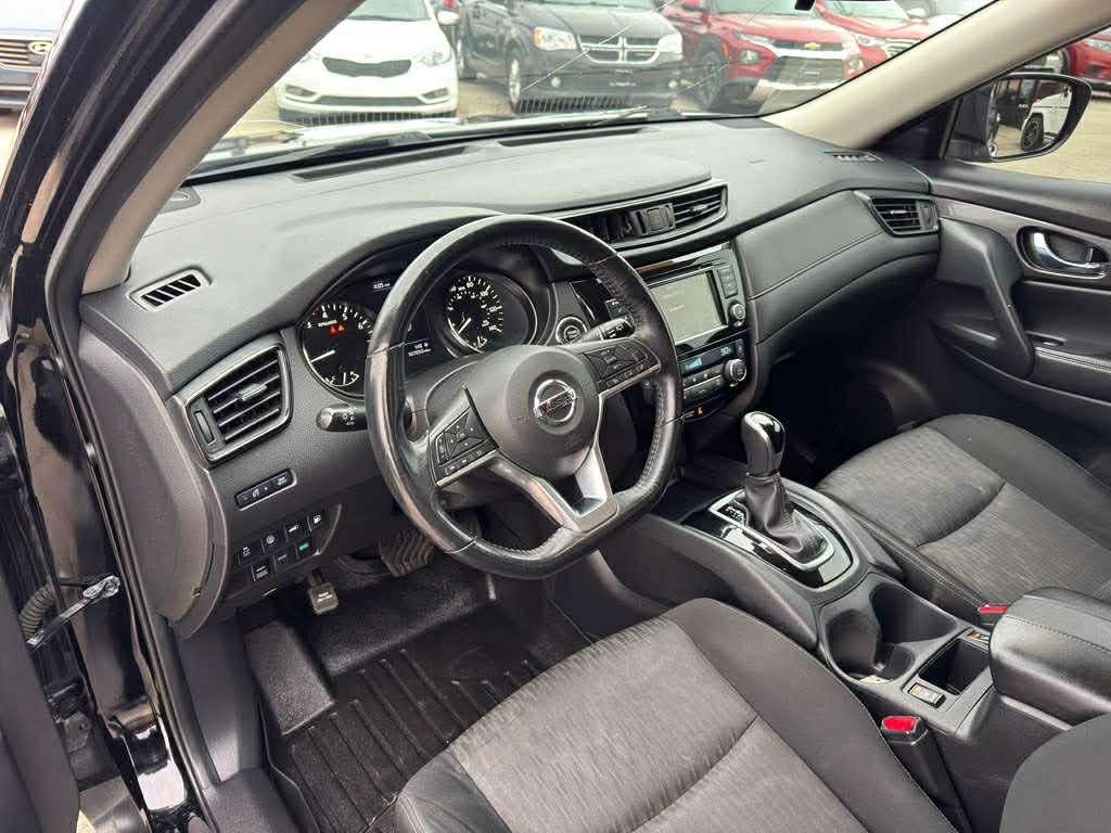 2020 Nissan Rogue Image 13