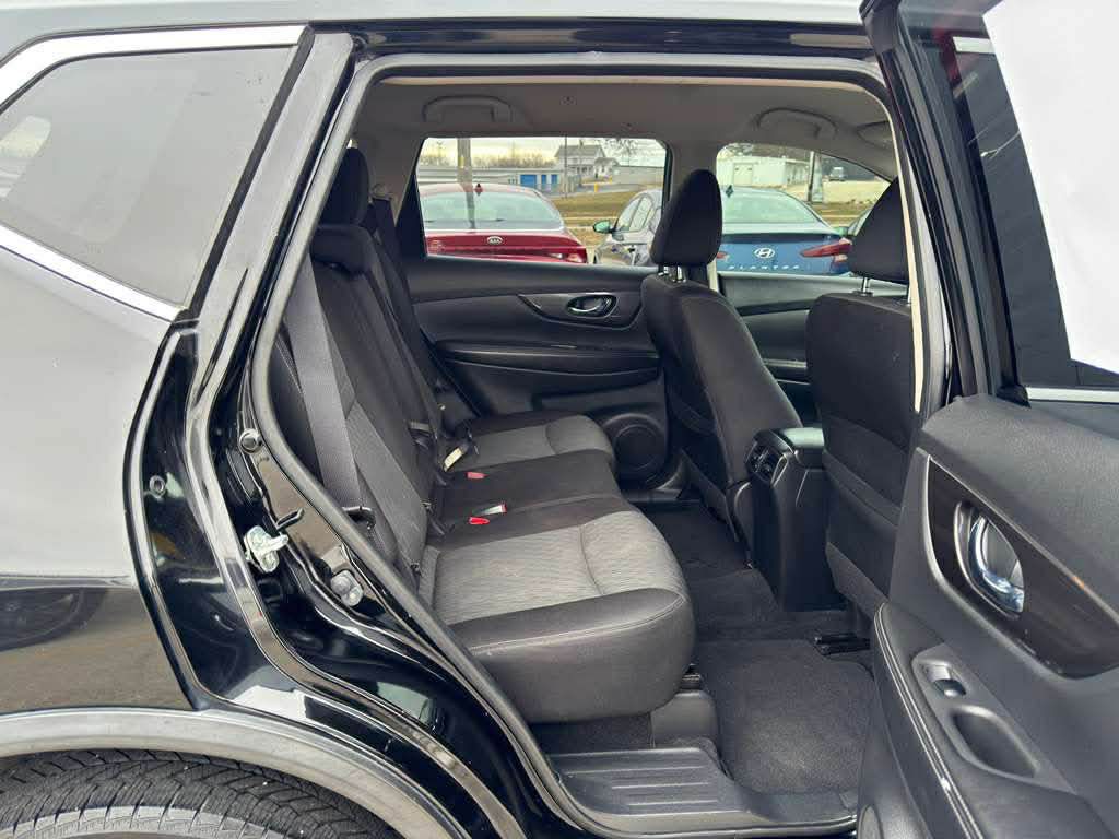 2020 Nissan Rogue Image 23