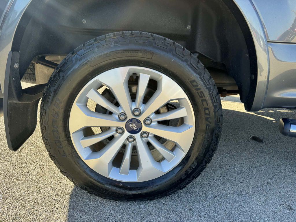 2015 Ford F-150 Image 13