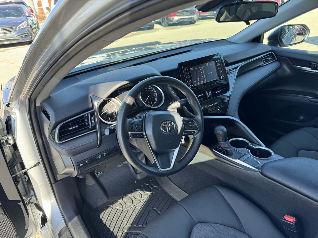 2023 Toyota Camry Image 16