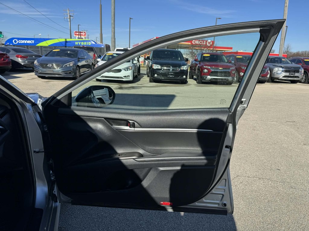 2023 Toyota Camry Image 26