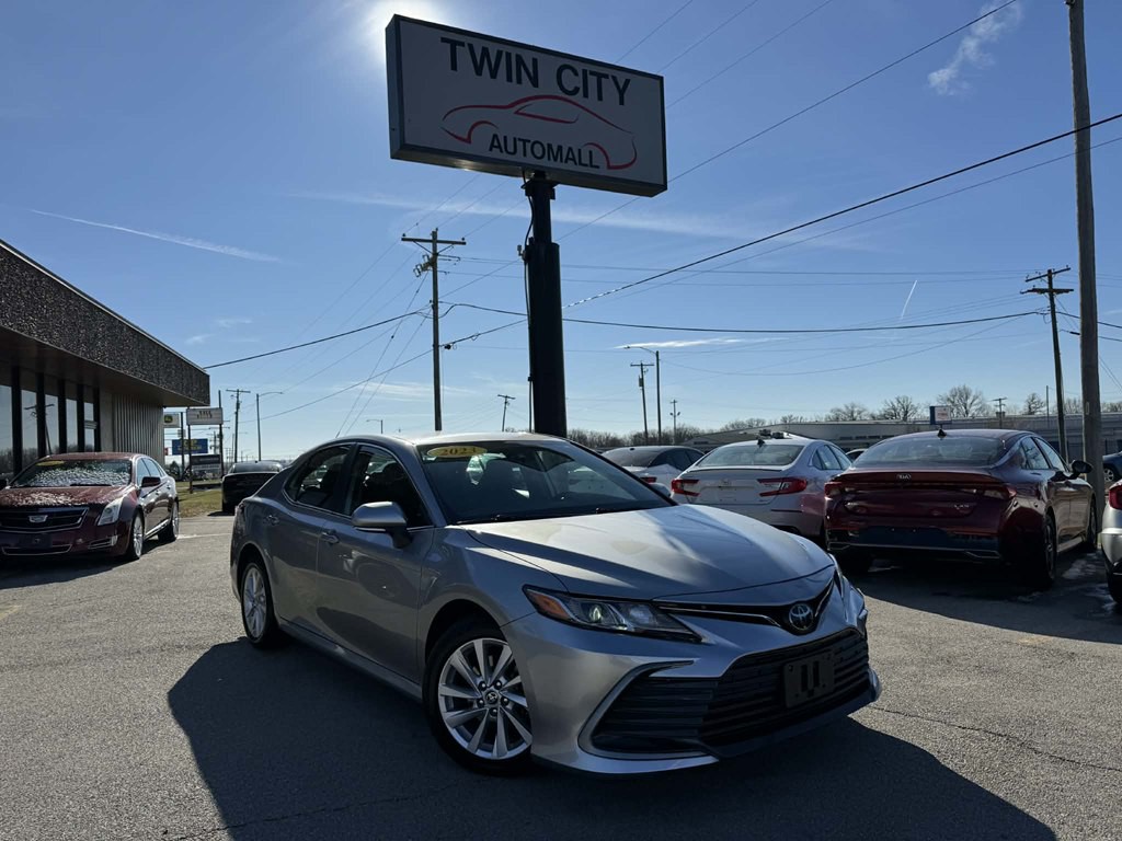 2023 Toyota Camry Image 2