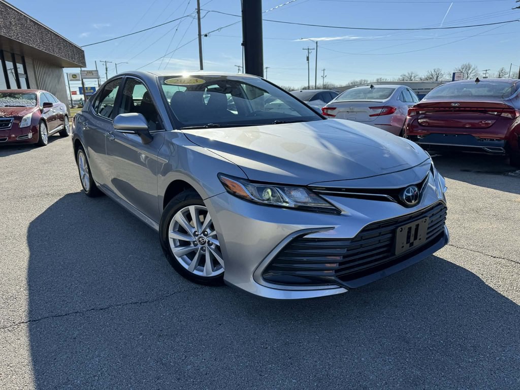 2023 Toyota Camry Image 3