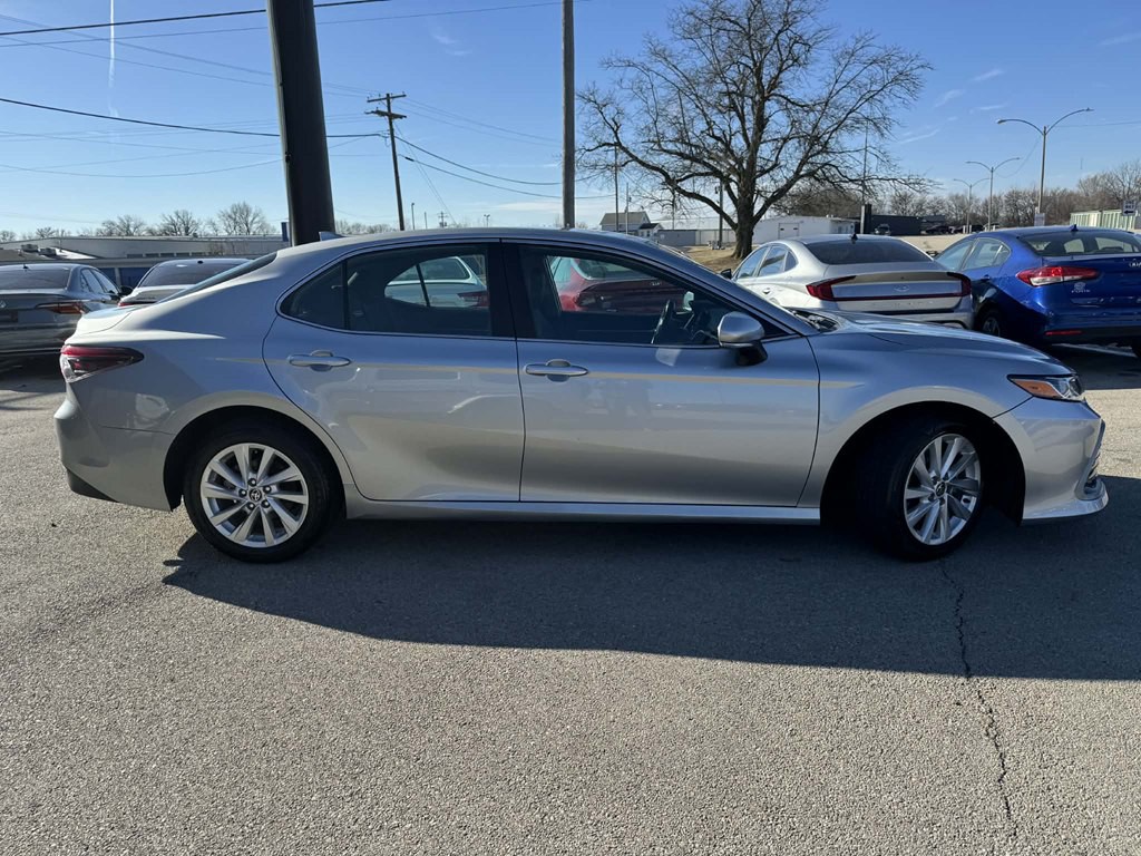 2023 Toyota Camry Image 10