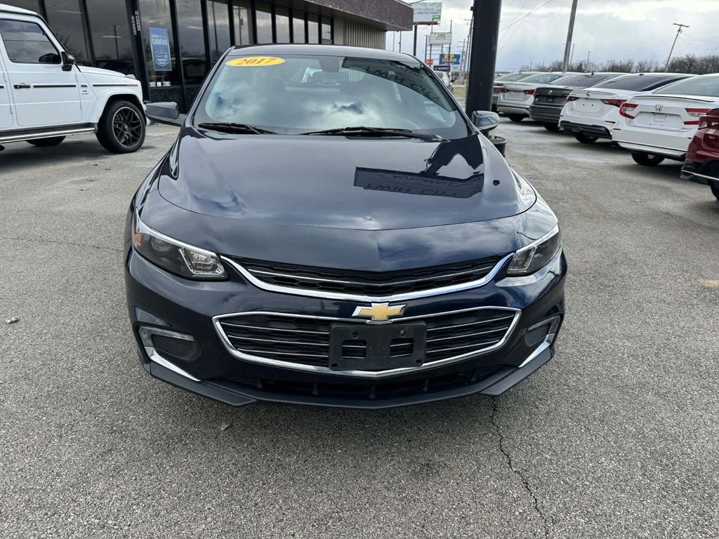 2017 Chevrolet Malibu Image 3