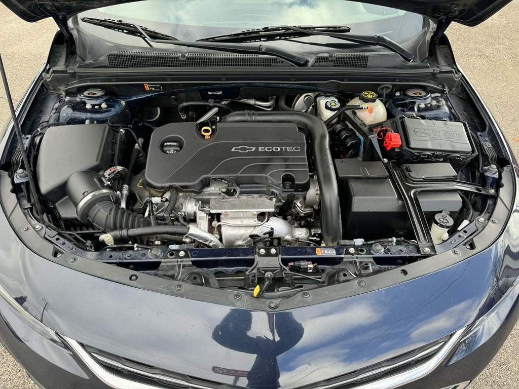 2017 Chevrolet Malibu Image 10