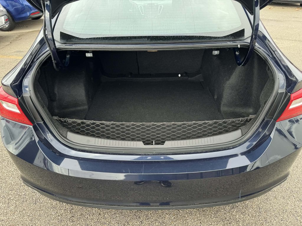 2017 Chevrolet Malibu Image 11