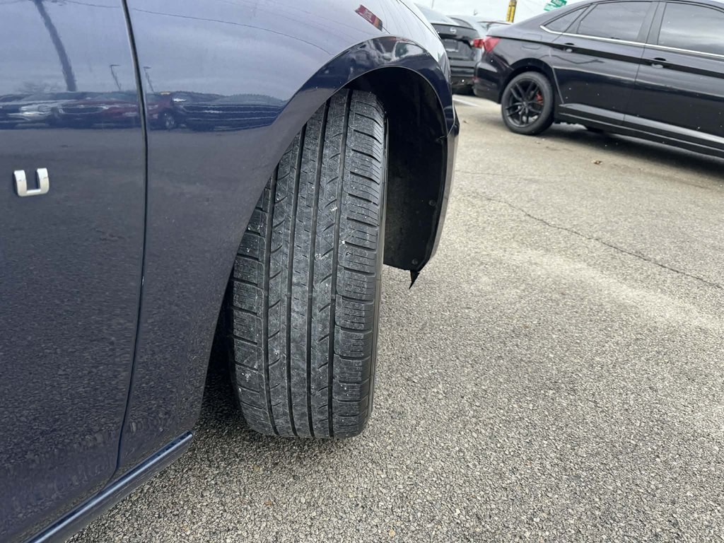 2017 Chevrolet Malibu Image 12