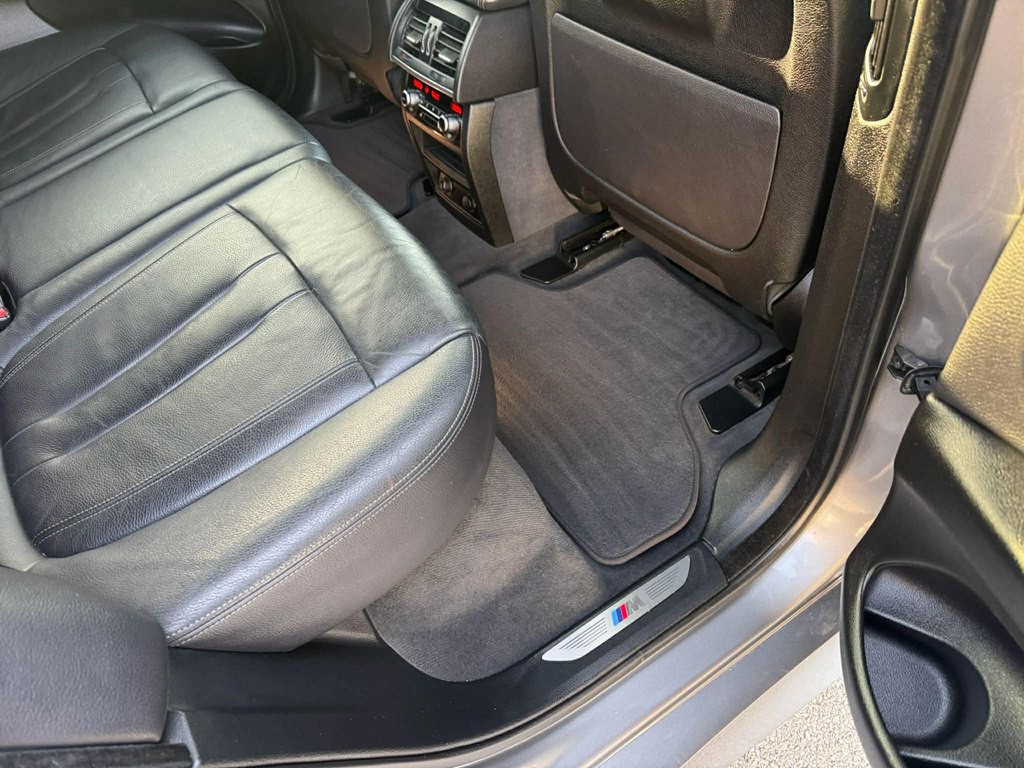 2017 BMW X5 Image 14