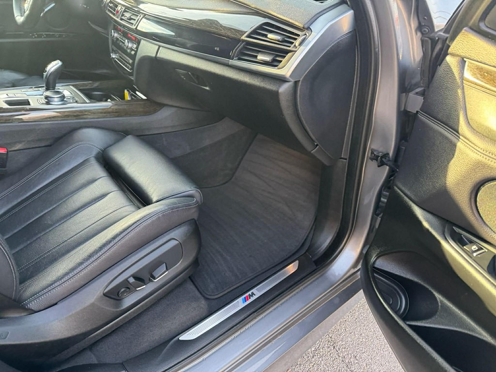 2017 BMW X5 Image 17