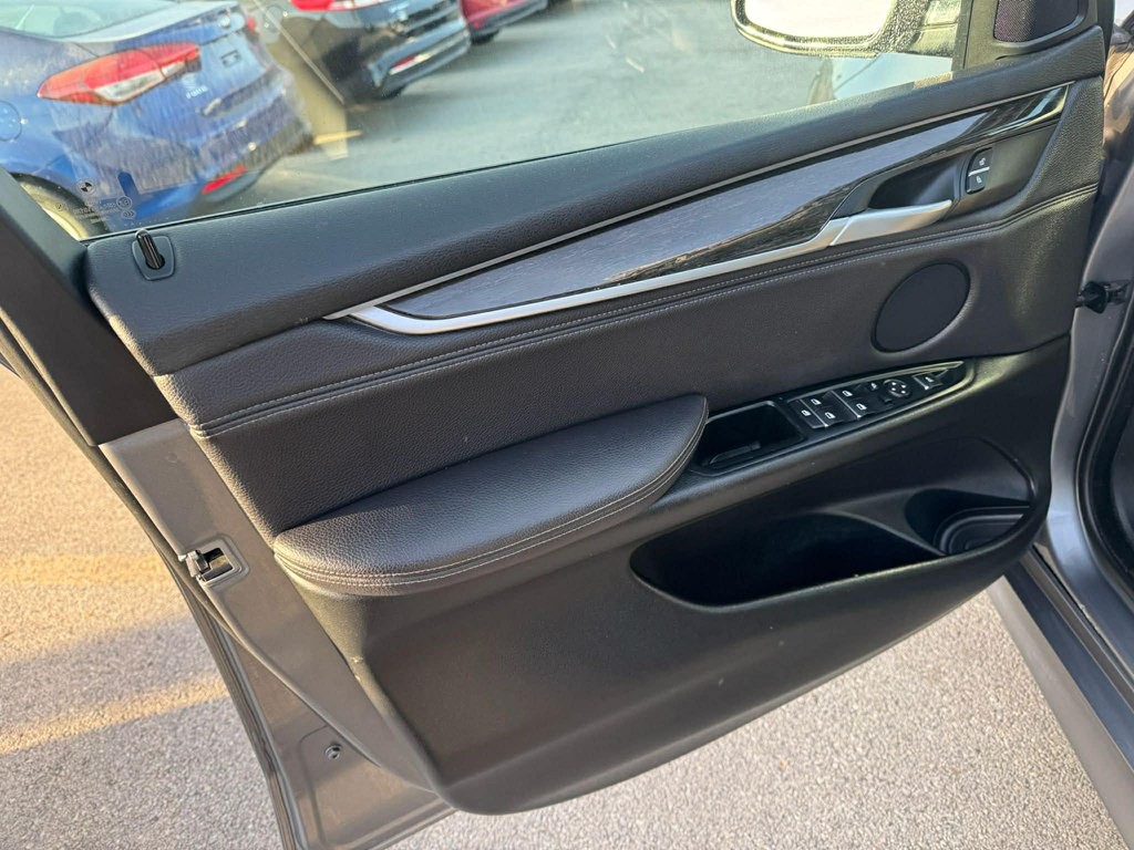 2017 BMW X5 Image 21