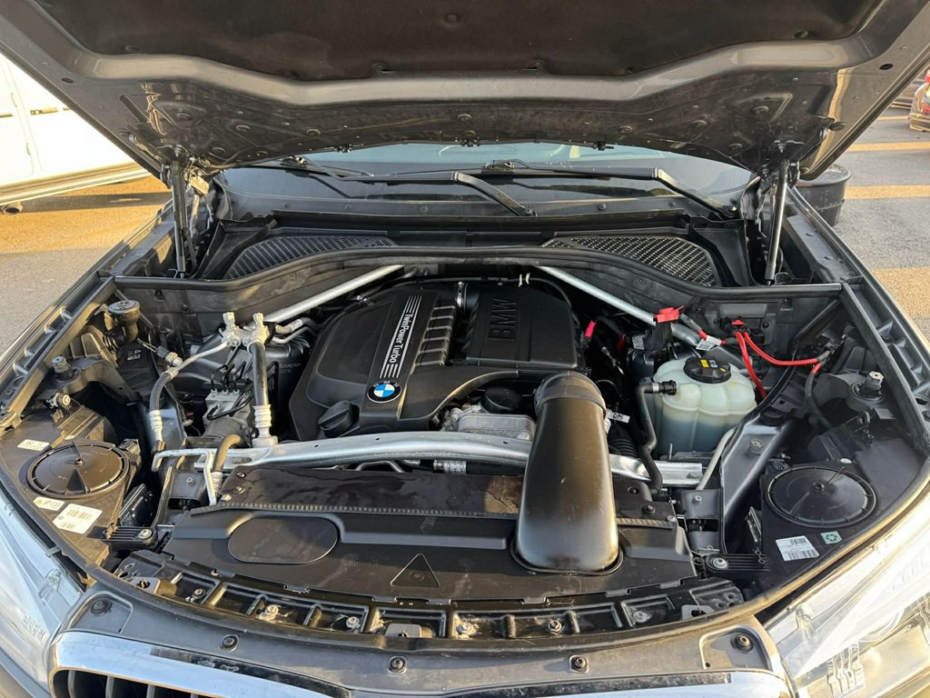 2017 BMW X5 Image 30