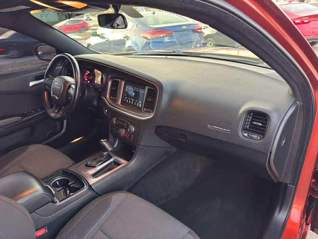 2021 Dodge Charger Image 26
