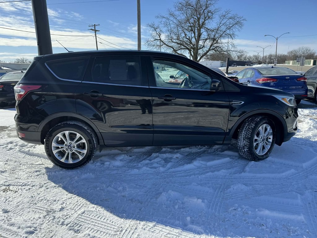 2017 Ford Escape Image 9