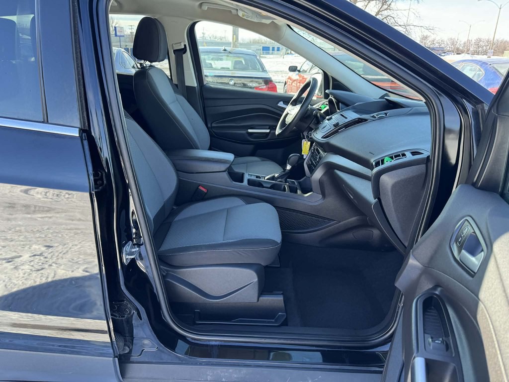 2017 Ford Escape Image 28